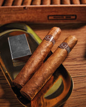 
                      
                        Load image into Gallery viewer, Padron 5000 Natural
                      
                    