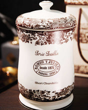 
                      
                        Load image into Gallery viewer, Romeo y Julieta Short Churchills Serie Sevilla Cigar Jar
                      
                    