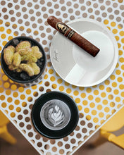 
                      
                        将图片加载到图库查看器，Davidoff Porcelain Round Ashtray (2 Cigars)
                      
                    