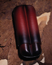 
                      
                        將圖片載入圖庫檢視器 Elie Bleu Patina Leather Cigar Case (2 Cigars)
                      
                    