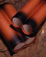 
                      
                        Load image into Gallery viewer, Elie Bleu Patina Leather Cigar Case (2 Cigars)
                      
                    