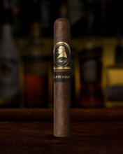 
                      
                        將圖片載入圖庫檢視器 Davidoff Winston Churchill The Late Hour Petit Panetela (5 x 5 Cigars)
                      
                    