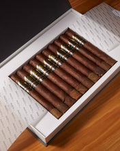 
                      
                        將圖片載入圖庫檢視器 Davidoff Winston Churchill The Late Hour Robusto Cigar Bundle (Uncut)
                      
                    
